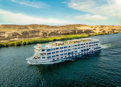 Die besten Nil-Erlebnisse für Touristen: Kreuzfahrten, Feluken und mehr