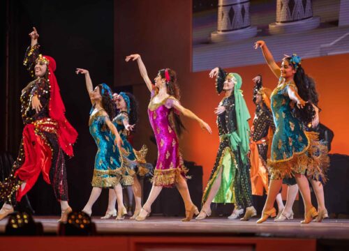 Die Magie von Musik und Tanz auf Ausflügen in Ägypten – Von traditionellen Folklore Shows bis zu modernen Partynächten
